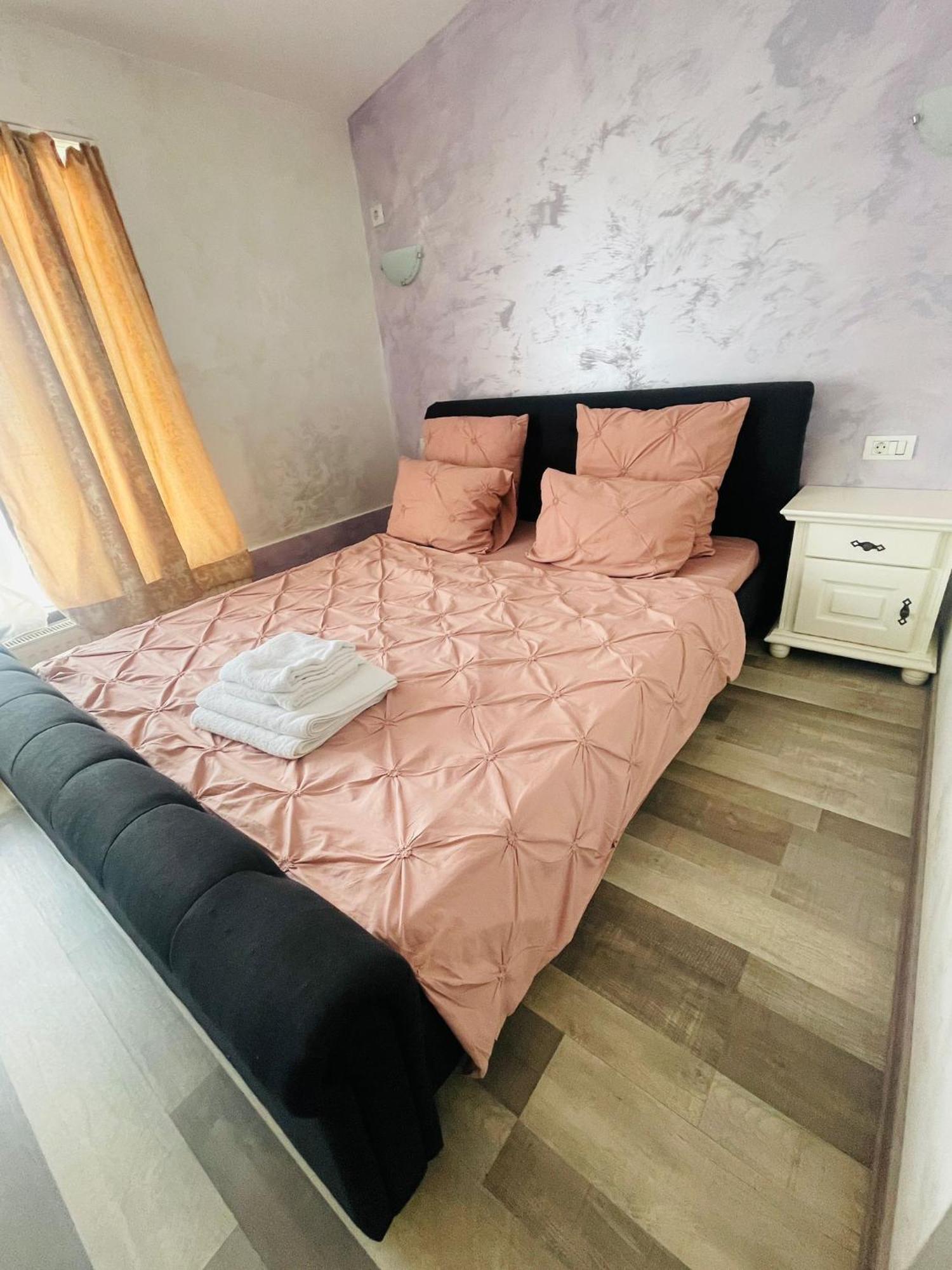 Urban Suites Iasi Exterior photo